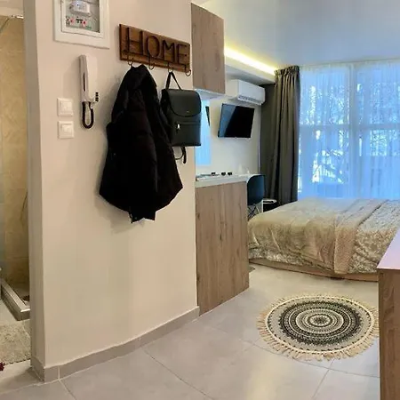 Center Deluxe Apartament Saloniki